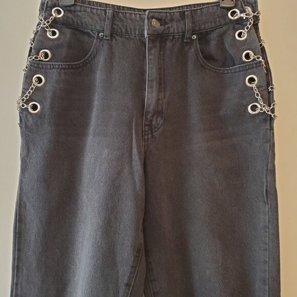 Forever 21 Women’s Curb Chain High-Rise Straight Leg Jeans Black Wash - (26) - Picture 7 of 16